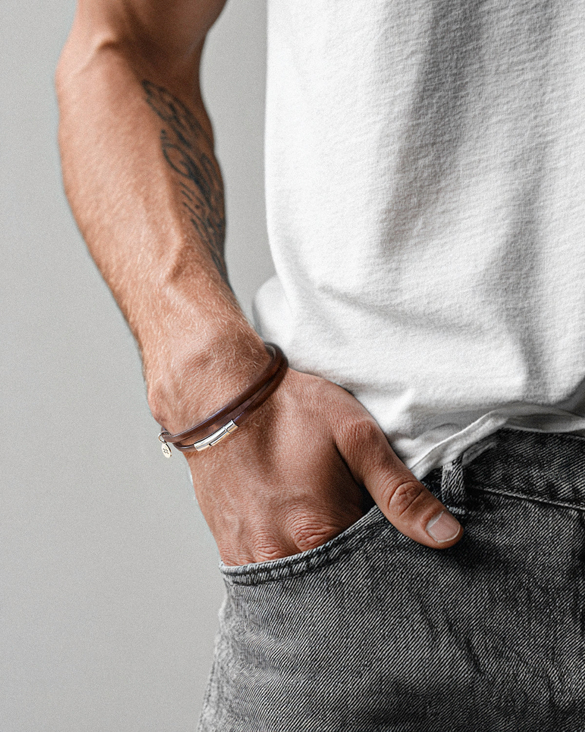 Aqua Beach  Leather & Stainless Steel - Chestnut